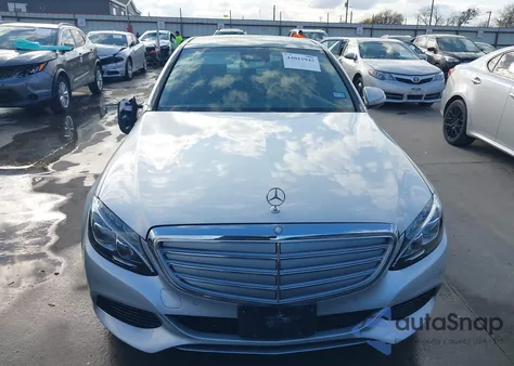 2015 Mercedes-Benz C 300 Luxury 4Matic from USA, damaged, VIN 55SWF4KB2FU020984